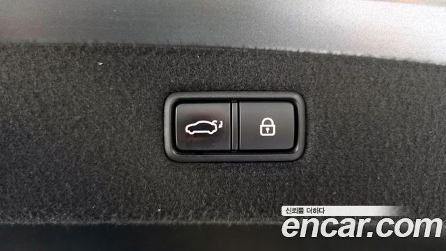Genesis G90 2019 — photo 20