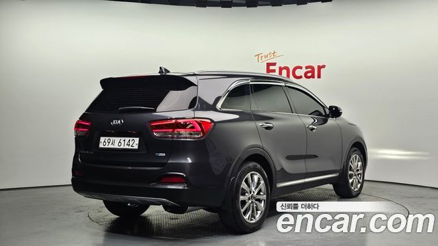 Kia Sorento 2017 — photo 2