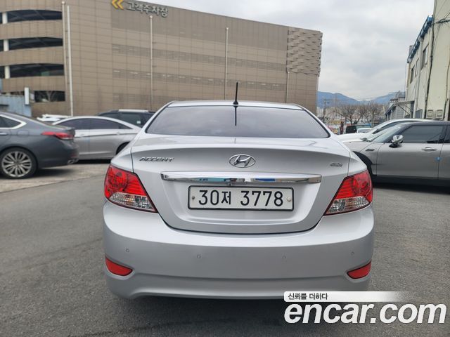 Hyundai Accent 2015 — photo 6