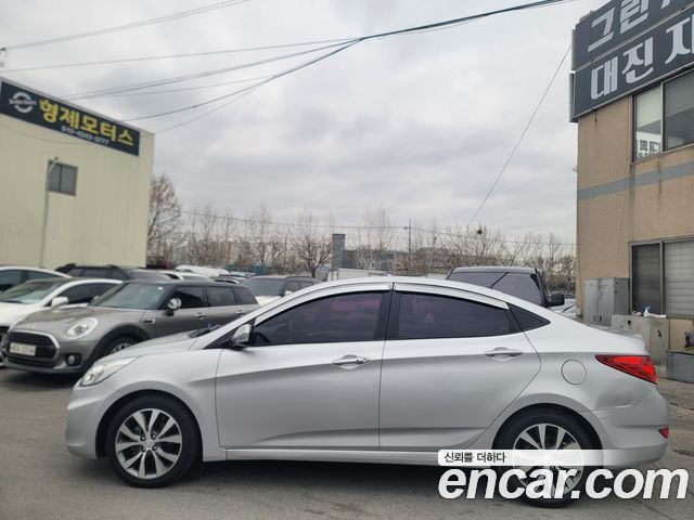 Hyundai Accent 2015 — photo 8