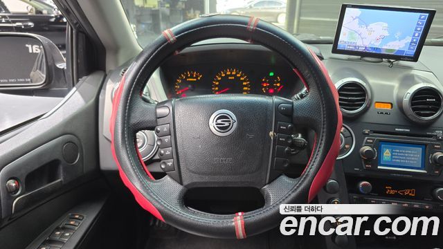 KG Mobility Actyon 2011 — photo 14