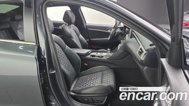 Genesis G70 2018 — photo 12