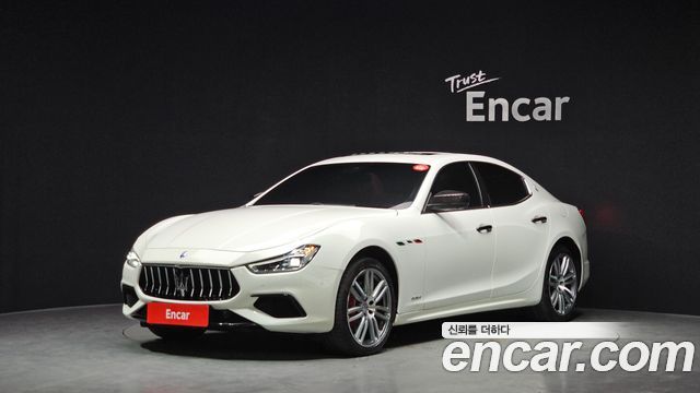 Maserati Ghibli 2019 — photo 1