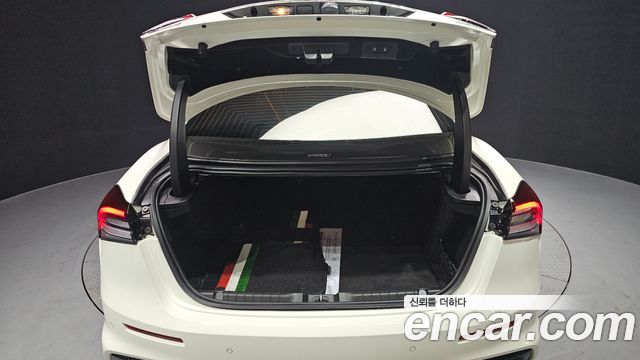 Maserati Ghibli 2019 — photo 20