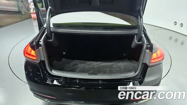 Hyundai Genesis 2016 — photo 20