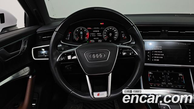 Audi A6 2021 — photo 14