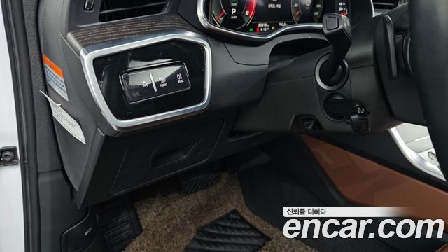 Audi A6 2021 — photo 18