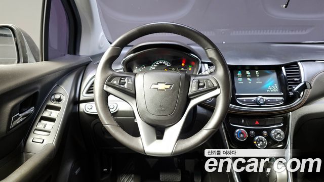 Chevrolet Korea Trax 2017 — photo 13