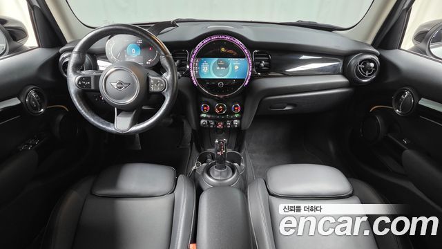 Mini Cooper 2022 — photo 7
