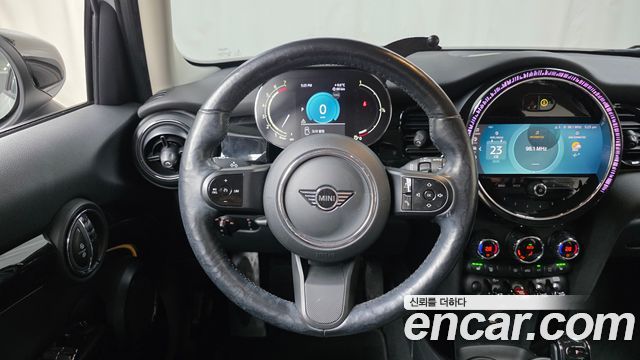 Mini Cooper 2022 — photo 13