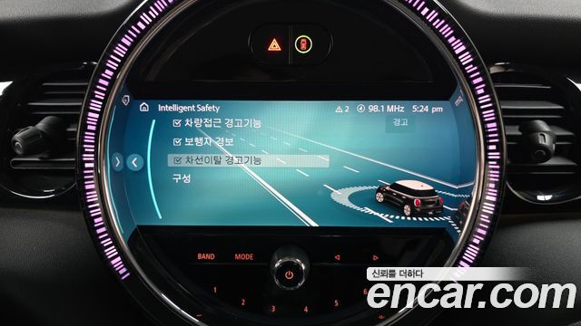 Mini Cooper 2022 — photo 16