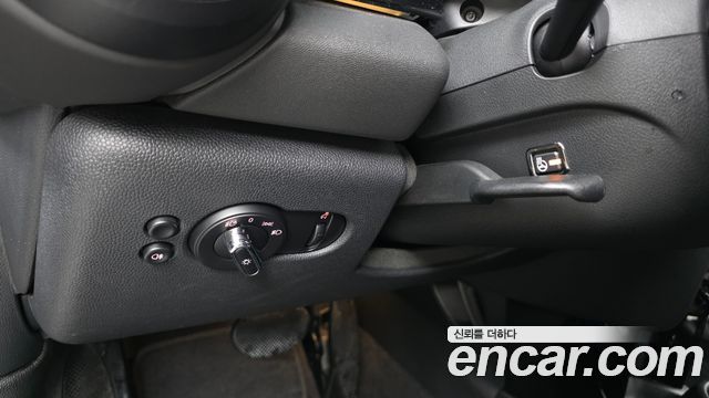 Mini Cooper 2022 — photo 18