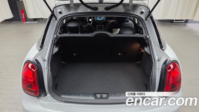 Mini Cooper 2022 — photo 20