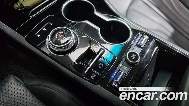 Kia K5 2022 — photo 9