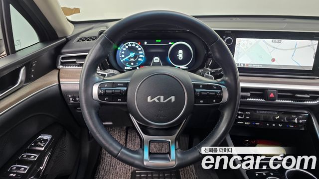 Kia K5 2022 — photo 13