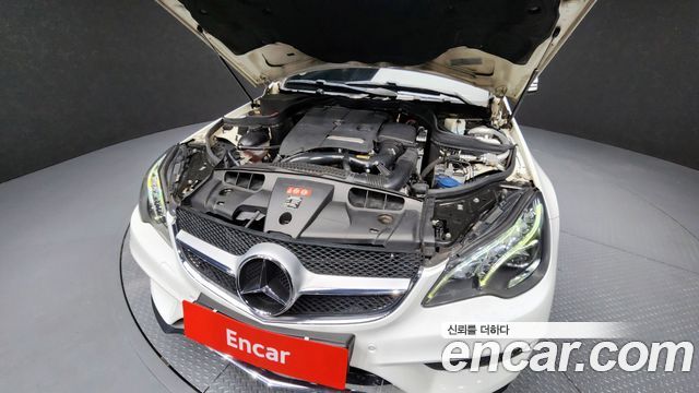 Mercedes-Benz E-Class 2015 — photo 6