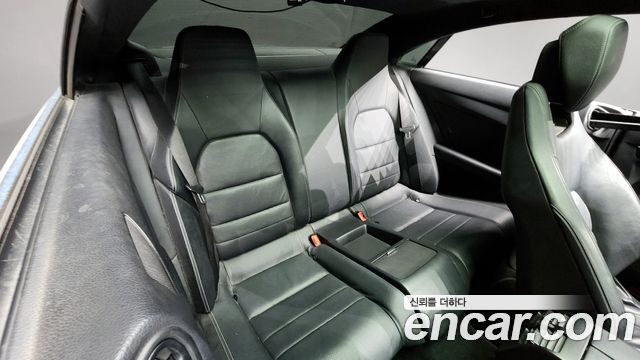 Mercedes-Benz E-Class 2015 — photo 12