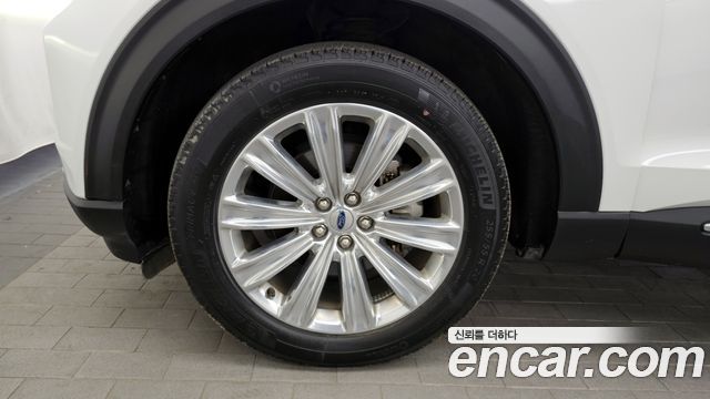 Ford Explorer 2021 — photo 5