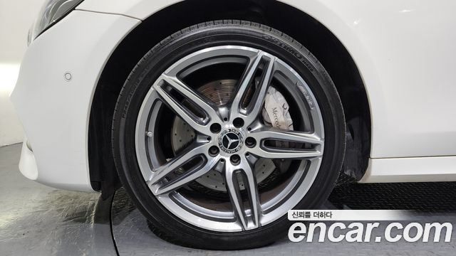 Mercedes-Benz E-Class 2019 — photo 5