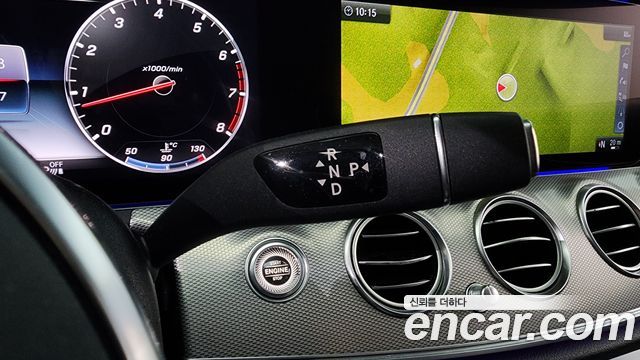 Mercedes-Benz E-Class 2019 — photo 9