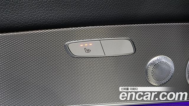 Mercedes-Benz E-Class 2019 — photo 17