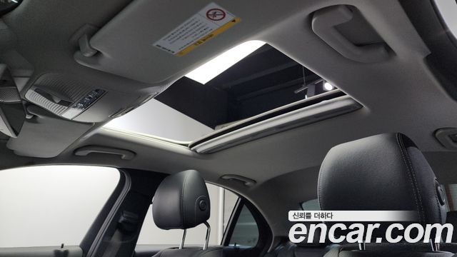 Mercedes-Benz E-Class 2019 — photo 19