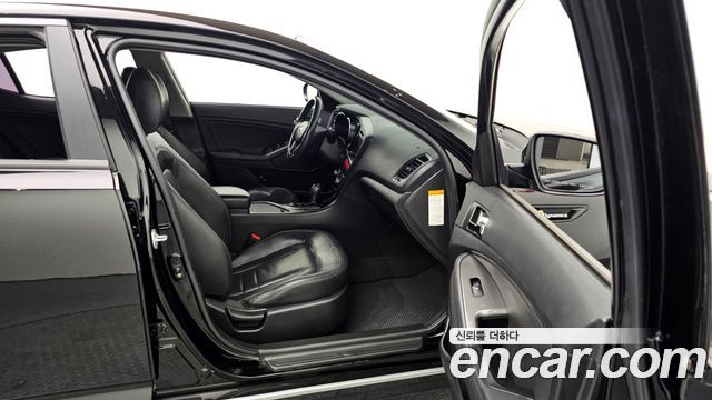 Kia K5 2013 — photo 11