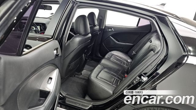 Kia K5 2013 — photo 12