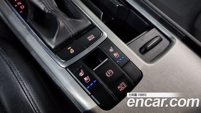 Kia K5 2016 — photo 17