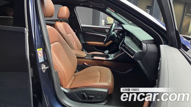 Audi A6 2021 — photo 11
