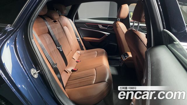 Audi A6 2021 — photo 12