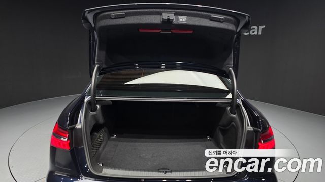 Audi A6 2021 — photo 20