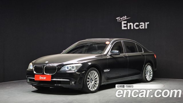 BMW 7-Series 2012 — photo 1