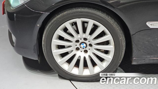 BMW 7-Series 2012 — photo 5