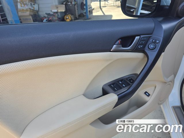 Acura TSX 2010 — photo 16