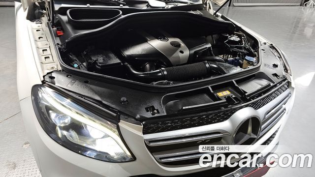 Mercedes-Benz GLE-Class 2016 — photo 6