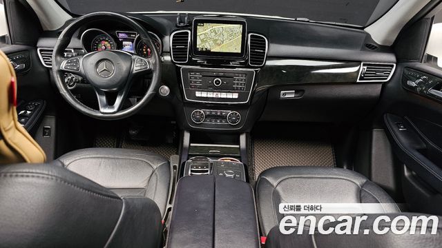 Mercedes-Benz GLE-Class 2016 — photo 7