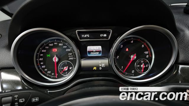 Mercedes-Benz GLE-Class 2016 — photo 8
