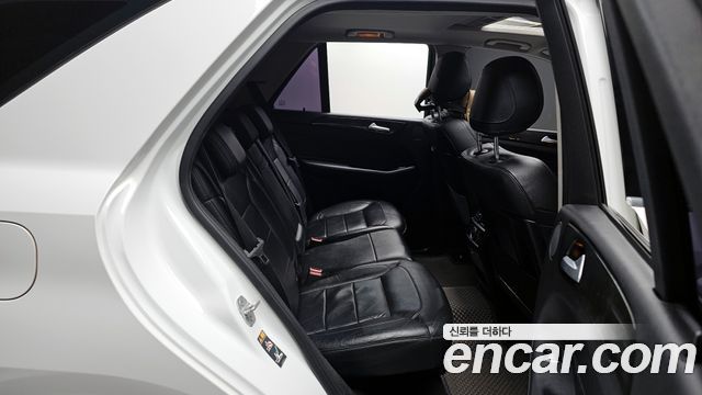 Mercedes-Benz GLE-Class 2016 — photo 11