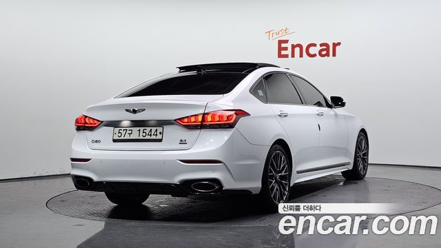 Genesis G80 2018 — photo 2