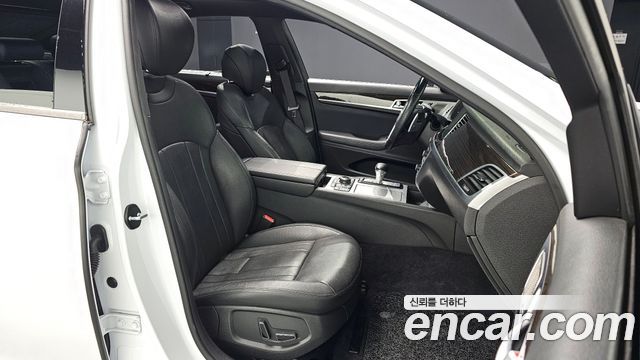 Genesis G80 2018 — photo 10