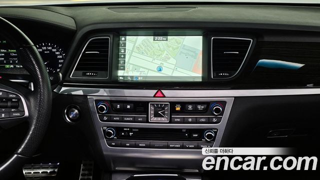 Genesis G80 2018 — photo 14