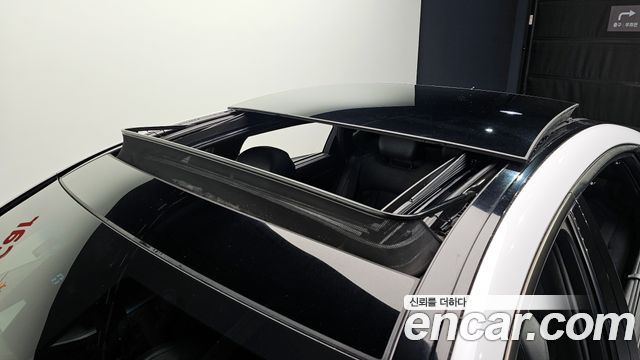Genesis G80 2018 — photo 20