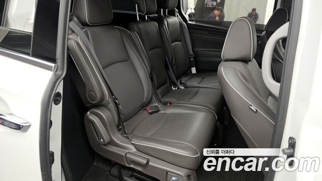 Honda Odyssey 2021 — photo 12