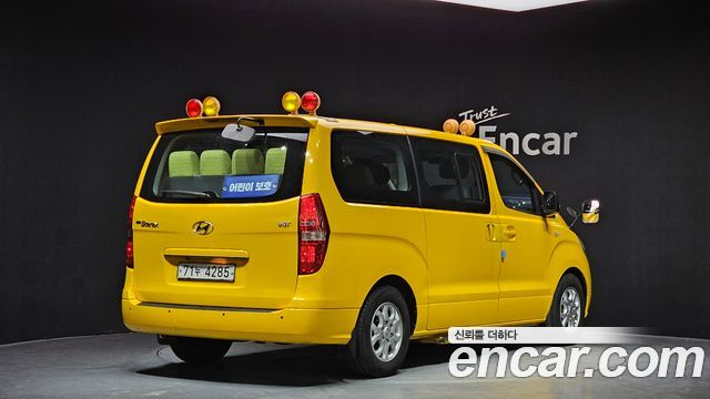 Hyundai Starex 2015 — photo 2