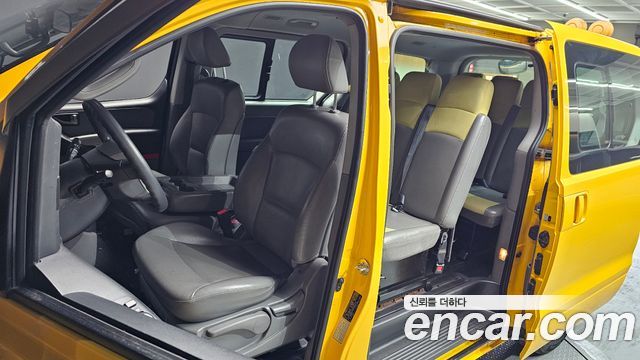 Hyundai Starex 2015 — photo 19