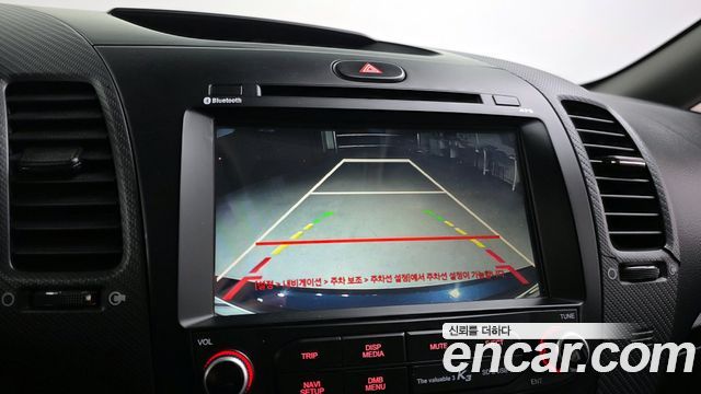 Kia K3 2016 — photo 15