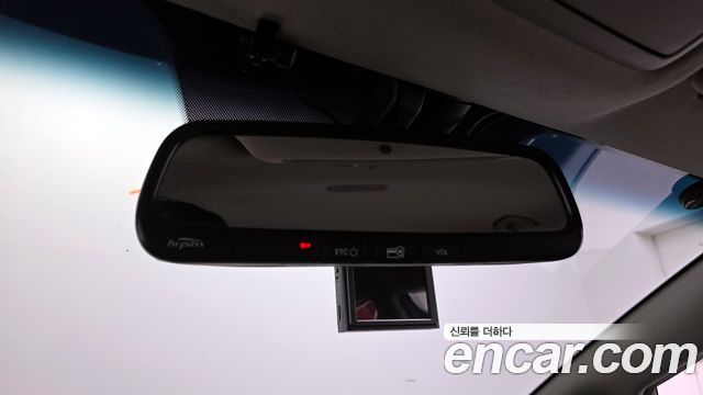 Kia K3 2016 — photo 19