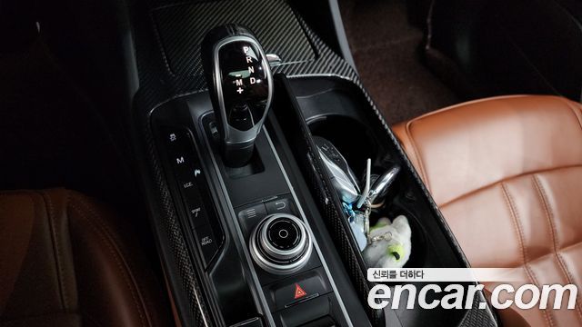 Maserati Levante 2018 — photo 9