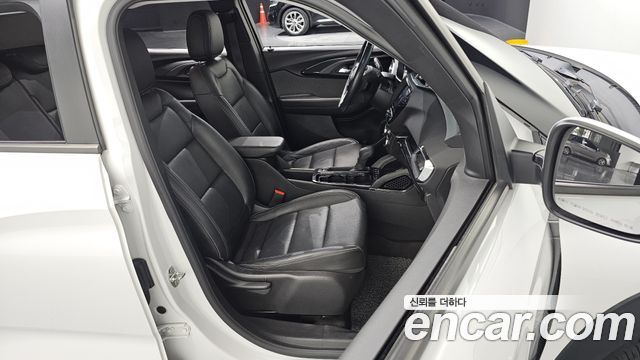 Chevrolet Korea Trailblazer 2021 — photo 13